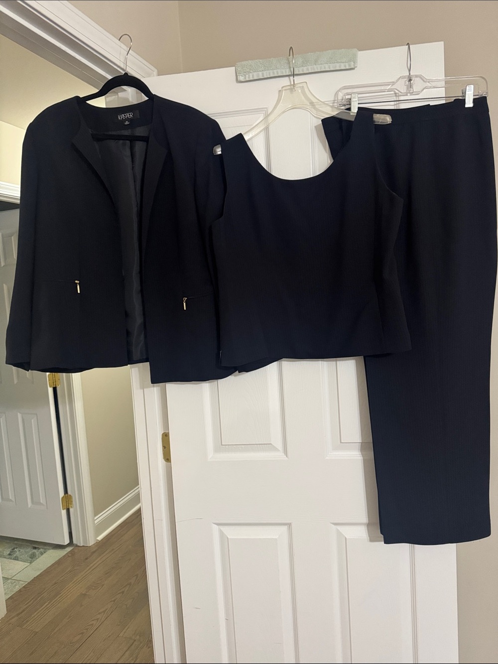 Kasper Women's Navy Three-Piece Pant Set with Sleeveless Shell